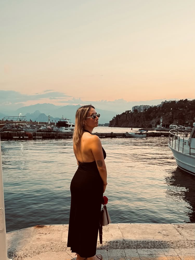 Meet Ritapatrociniofreitas from — chat online